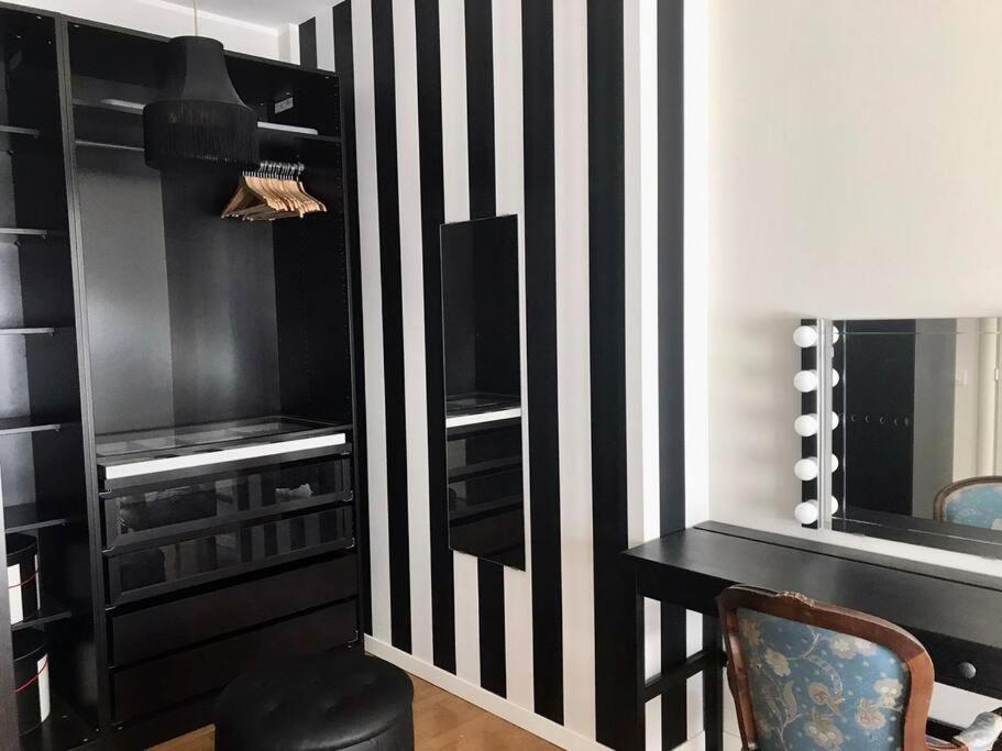 Apartamento Comodo Bilocale Nuovo Milano Exterior foto