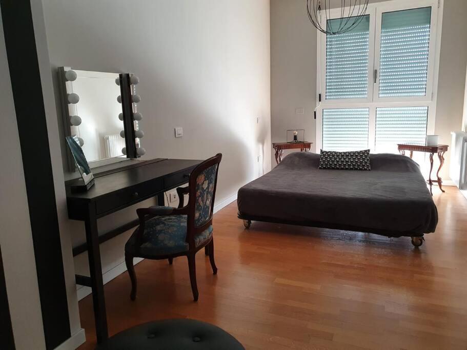 Apartamento Comodo Bilocale Nuovo Milano Exterior foto